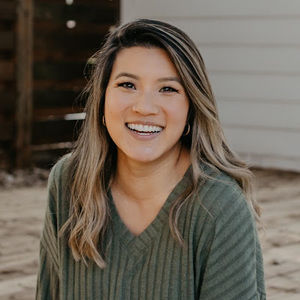 Meet your Posher, Laura